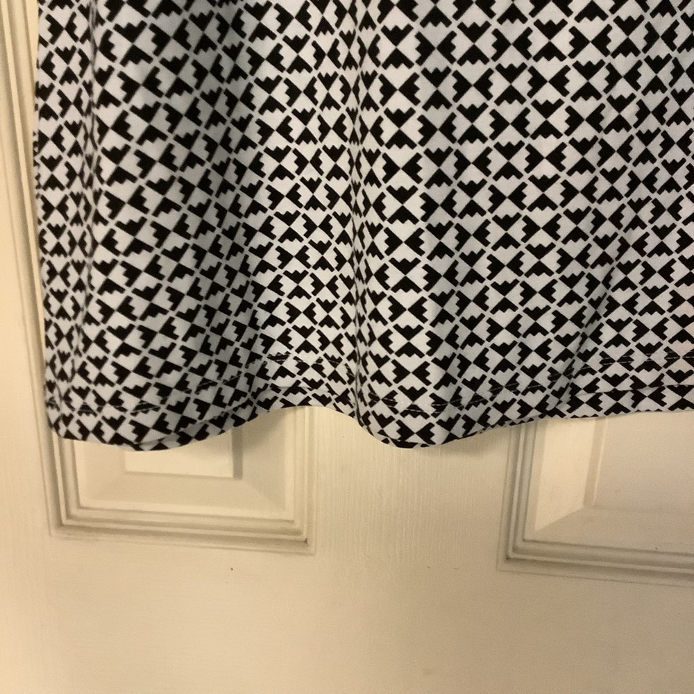 Liz Claiborne Top Short Sleeve White Geo Size XL New - Picture 4 of 11